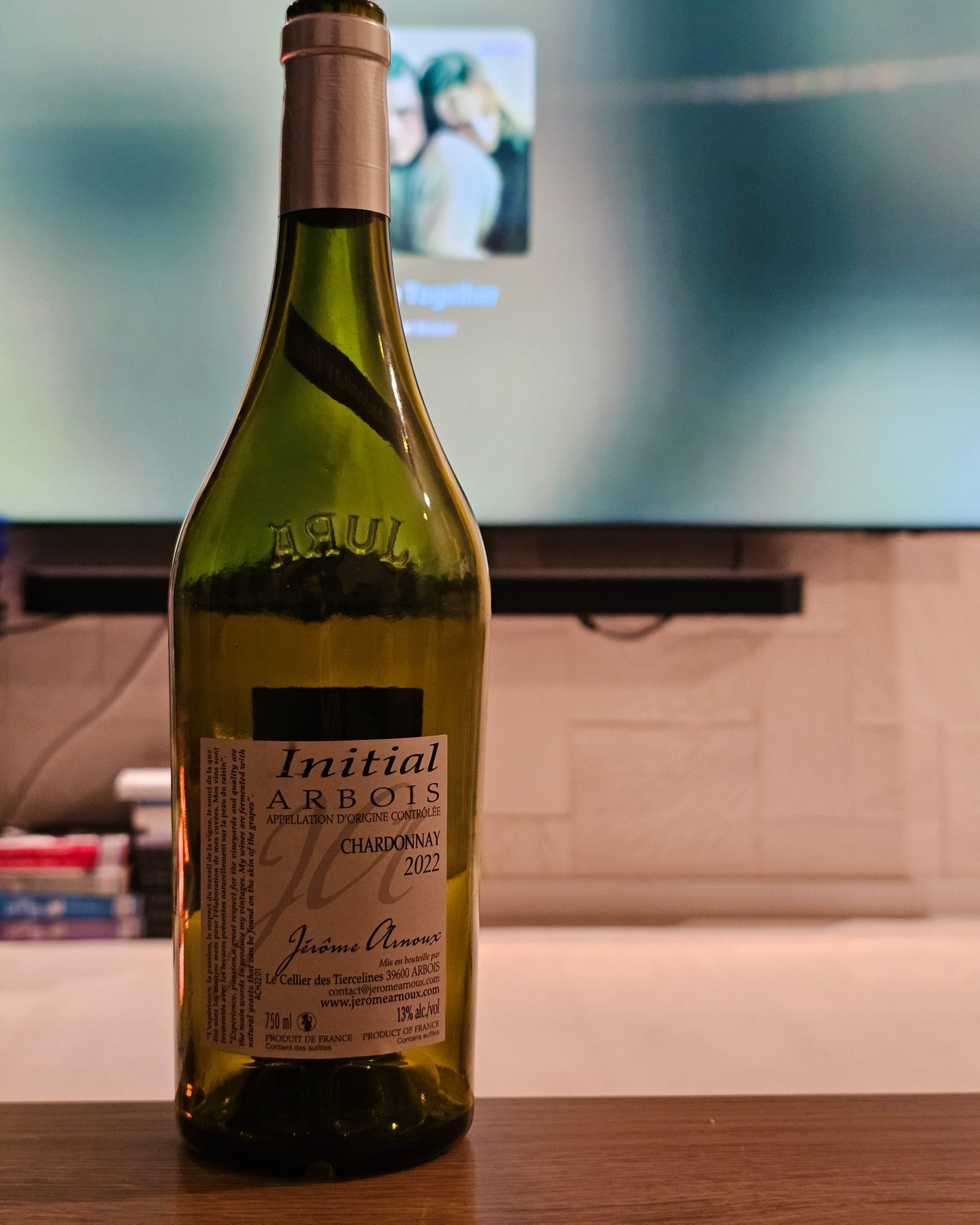 Another view of a bottle of Jérôme Arnoux Initial 2022.