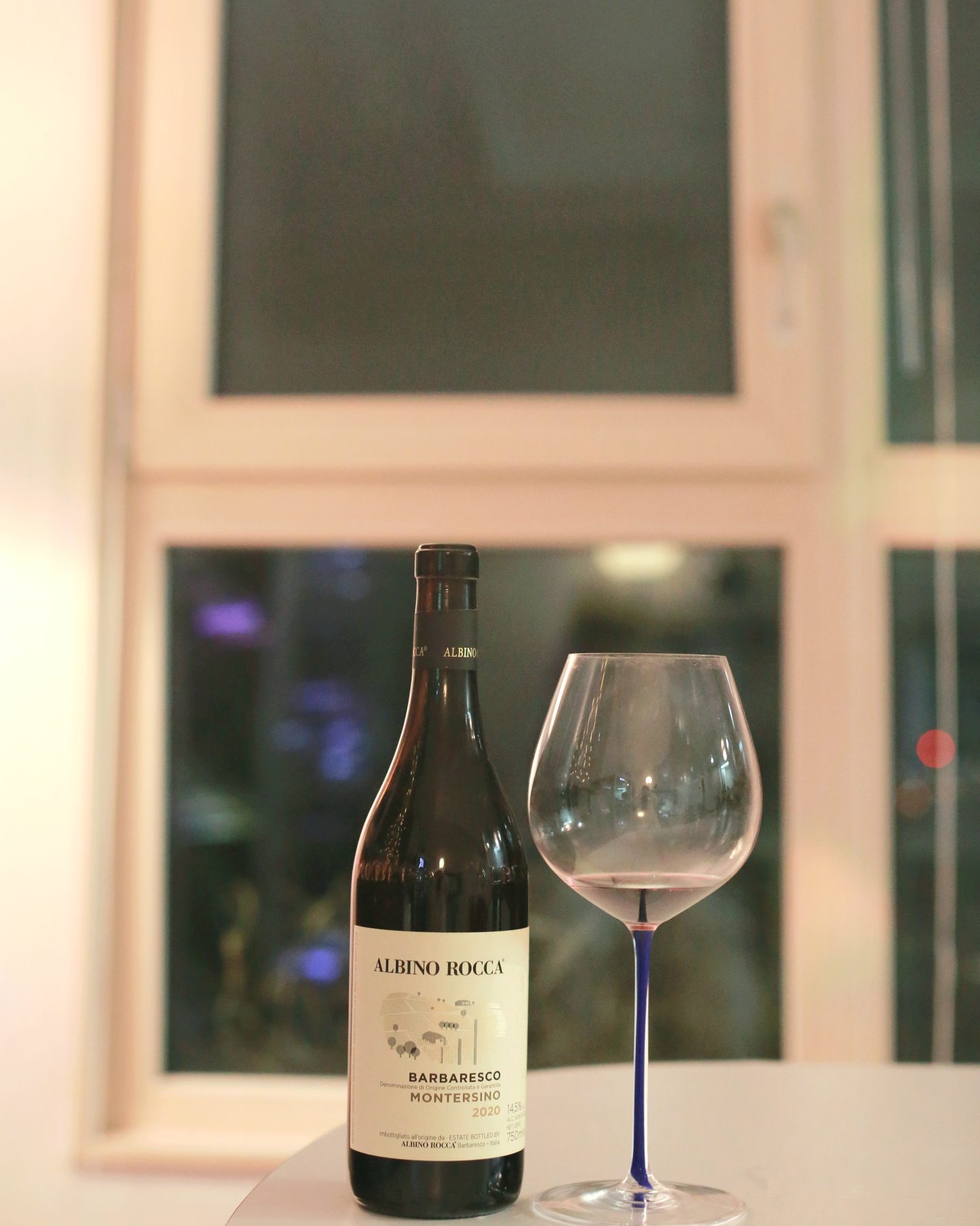 A bottle of Albino Rocca Barbaresco Montersino 2020.